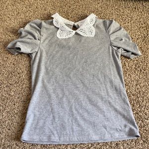 Franchescas (Jim & Ivy) blouse floral/lace color. Puffed short sleeves